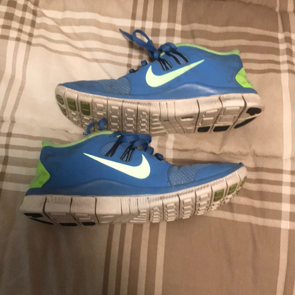 Nike free run 🎈3 for $5